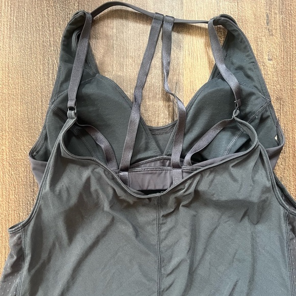 Lululemon Revitalize Tank
Blue Tied - Picture 9 of 12